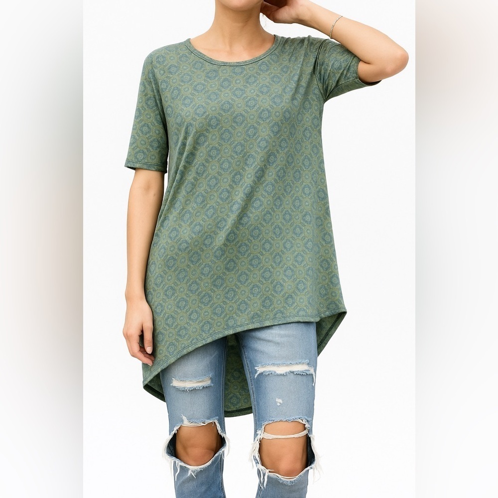 New LulaRoe Irma Grey &‎ Yellow Pattern Tunic Top